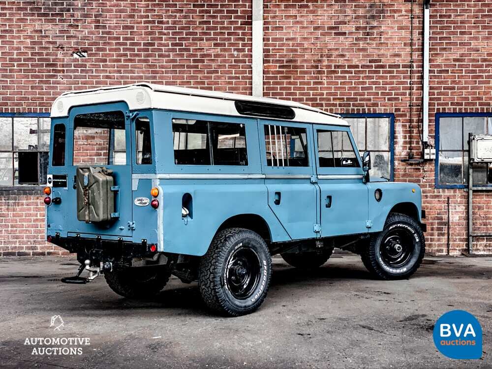 Land Rover 109 82pk 1977