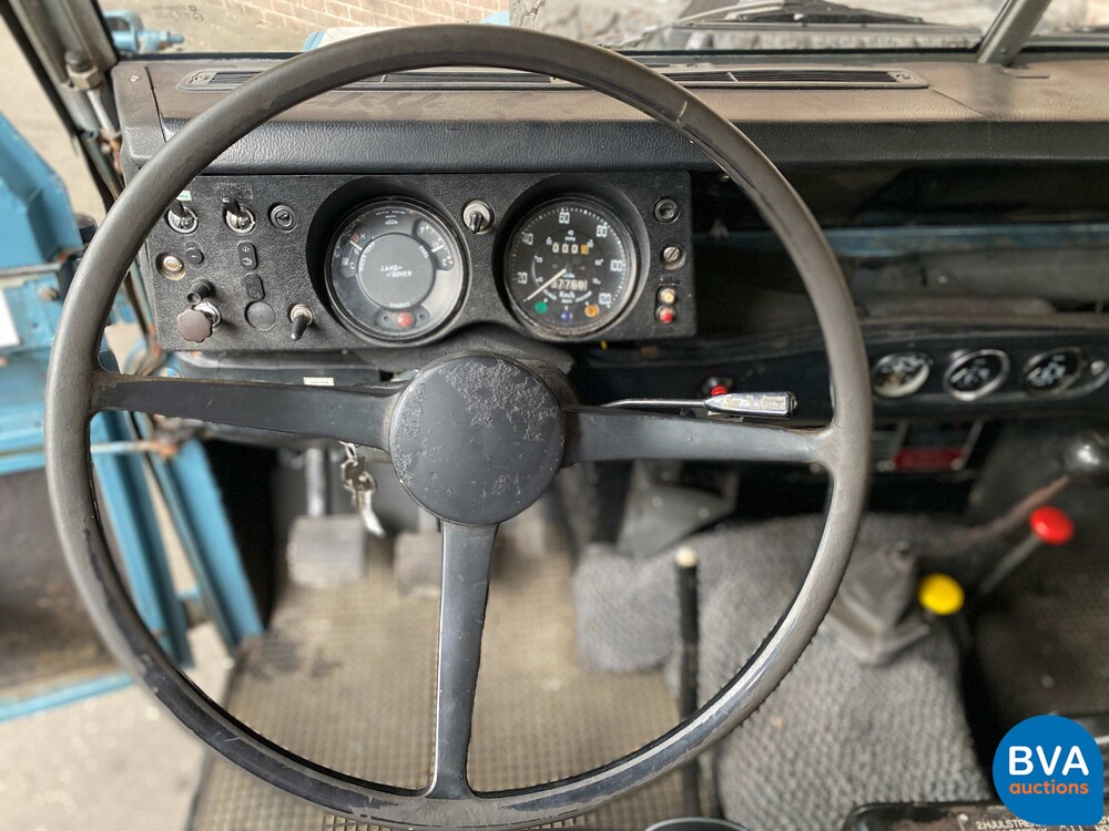 Land Rover 109 82pk 1977