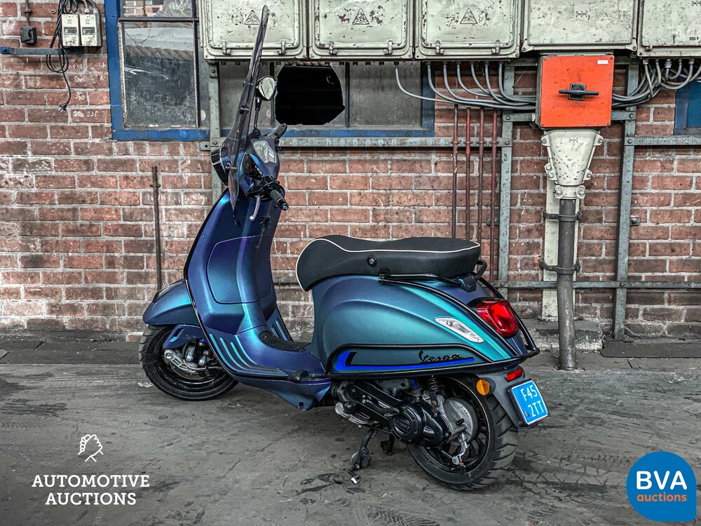 *CUSTOM COLOR* Piaggio Vespa Sprint 25km 4-takt, F-452-TT