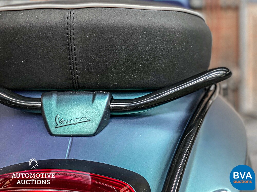 *CUSTOM COLOR* Piaggio Vespa Sprint 25km 4-takt, F-452-TT