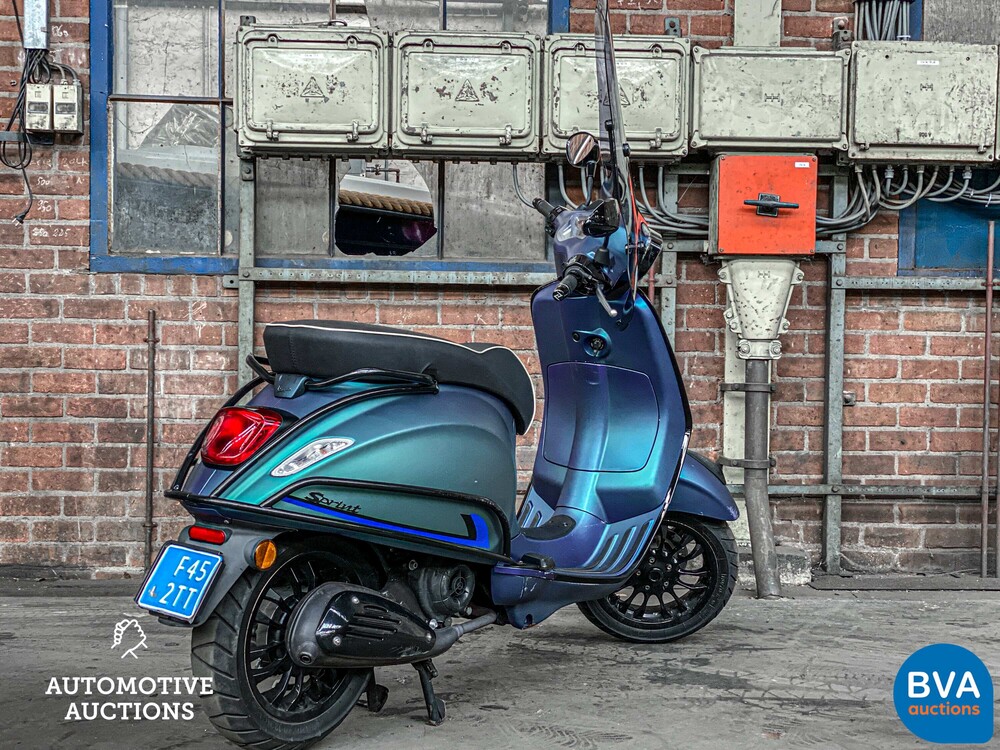 *CUSTOM COLOR* Piaggio Vespa Sprint 25km 4-takt, F-452-TT