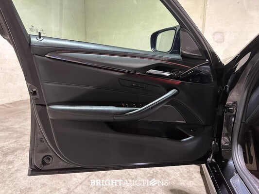 BMW M5 4.4 V8 xDrive M-Sport 600pk 2019 5-Serie F90, K-449-PN