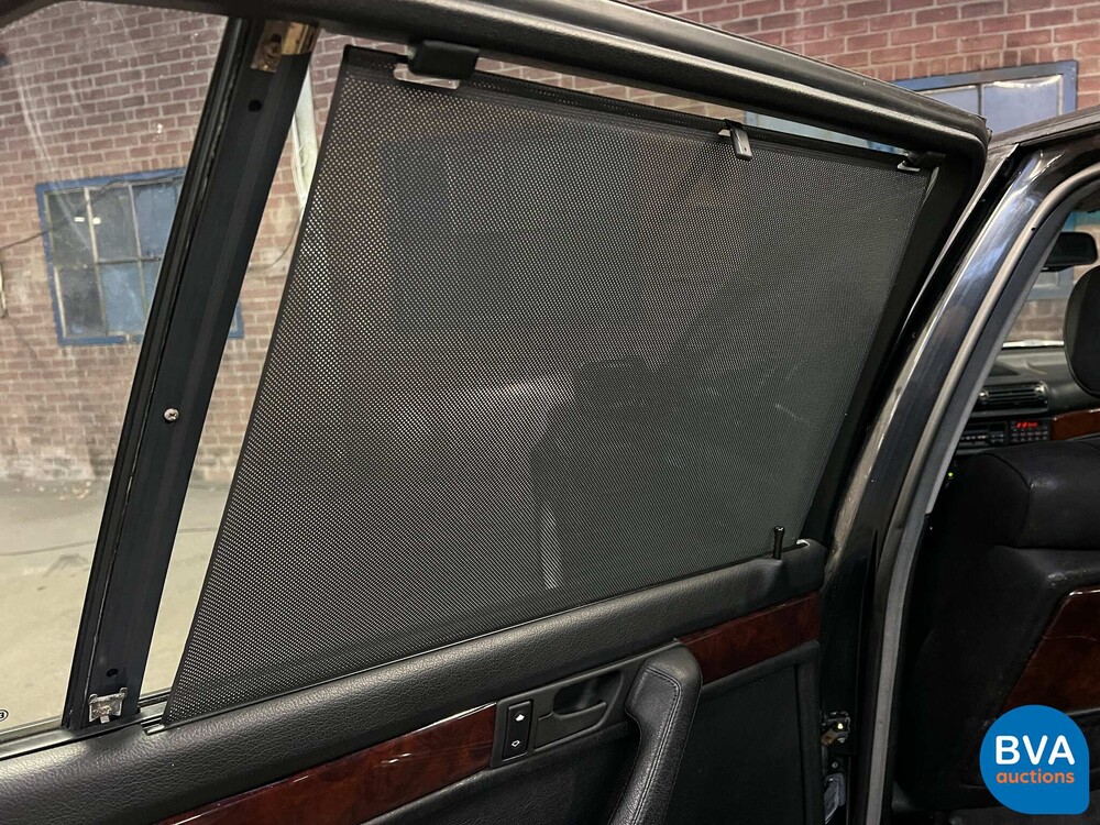 BMW 750iL Highline 7-Serie 5.0 V12 300pk E32 1992