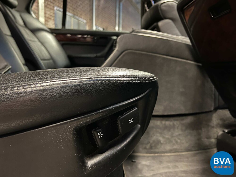 BMW 750iL Highline 7-Serie 5.0 V12 300pk E32 1992