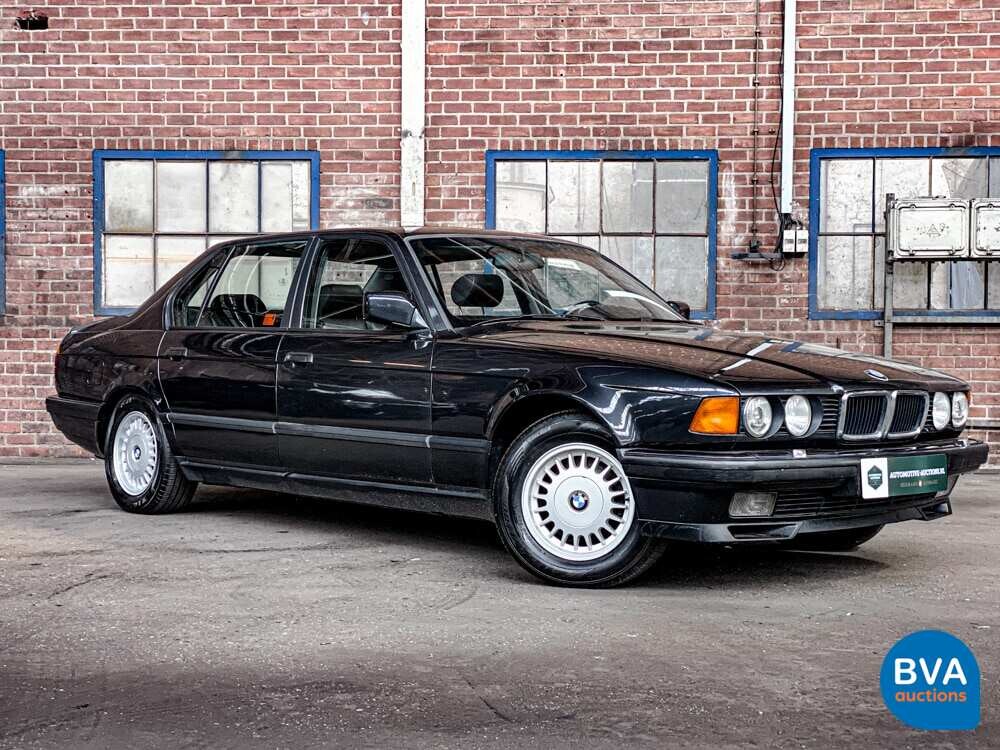 BMW 750iL Highline 7-Serie 5.0 V12 300pk E32 1992