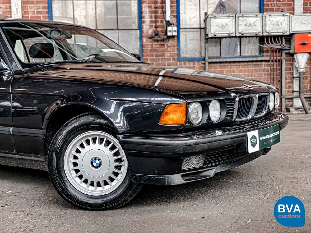 BMW 750iL Highline 7-Serie 5.0 V12 300pk E32 1992