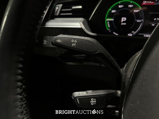 Audi e-tron 55 Quattro 95 kWh 360pk 2019 (Origineel-NL), G-426-HT