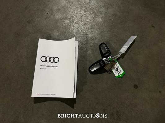 Audi e-tron 55 Quattro 95 kWh 360pk 2019 (Origineel-NL), G-426-HT