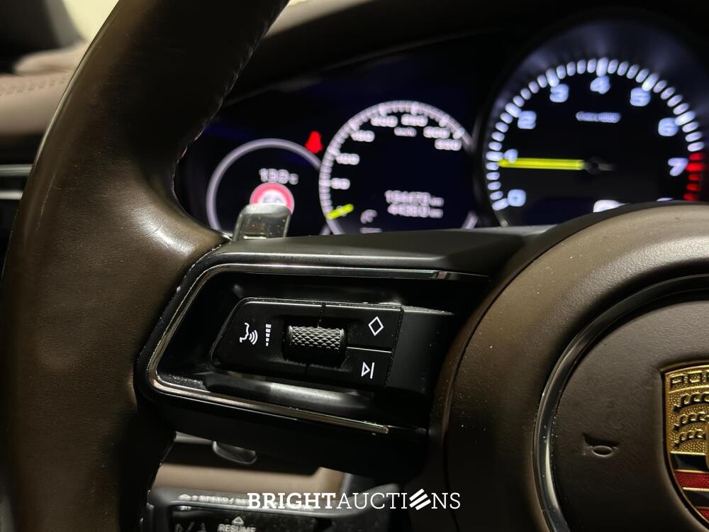 Porsche Panamera 4S E-Hybrid 2.9 V6 FACELIFT 560pk 2020 Sport-Chrono (Origineel-NL + 1e Eigenaar), K-734-BH