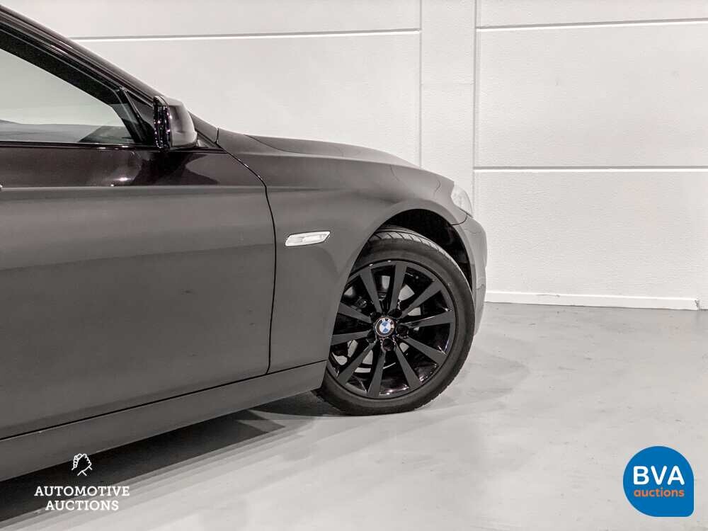BMW 520i Touring M-Sport High Executive 5-Series 184pk 2012, TZ-432-N.