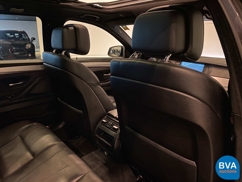 BMW 520i Touring M-Sport High Executive 5-Series 184pk 2012, TZ-432-N.