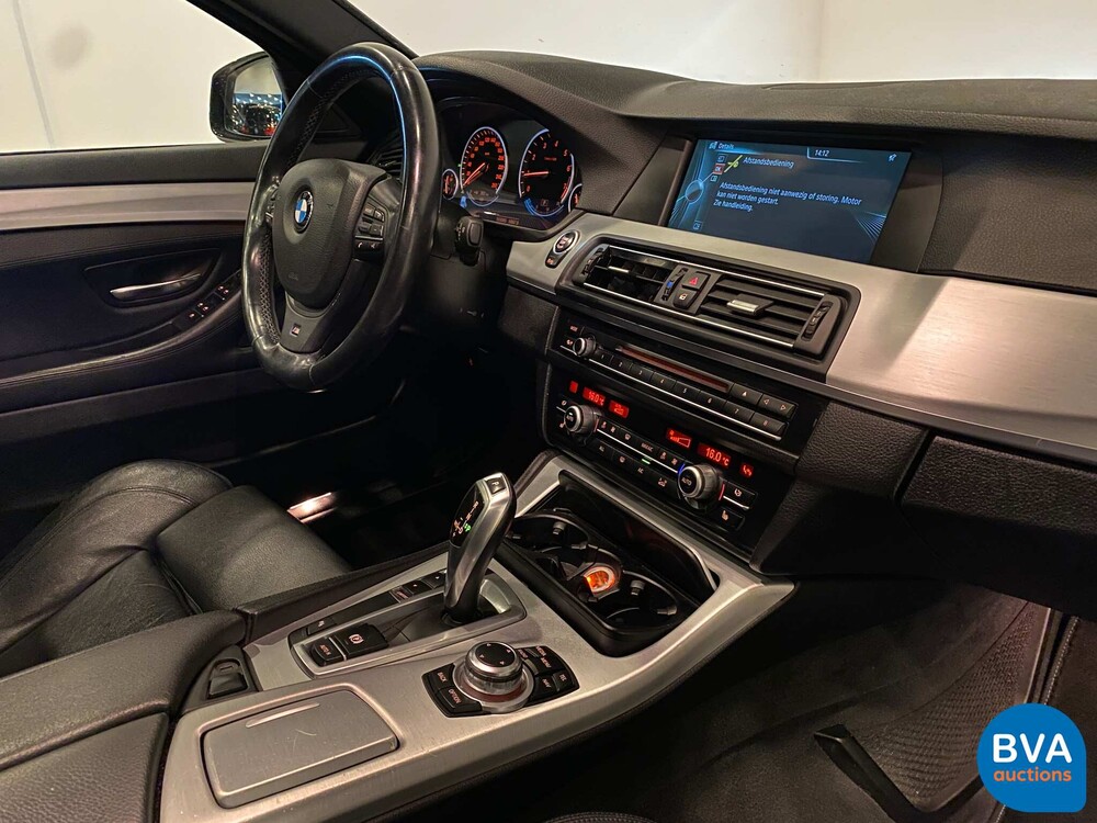 BMW 520i Touring M-Sport High Executive 5-Series 184pk 2012, TZ-432-N.