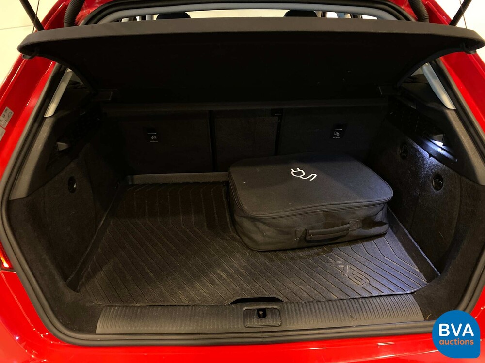 Audi A3 E-tron Sportback 1.4 PHEV Attraction Pro Line plus 204hp 2015, GZ-893-D.