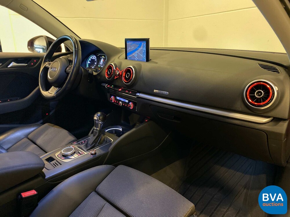 Audi A3 E-tron Sportback 1.4 PHEV Attraction Pro Line plus 204hp 2015, GZ-893-D.