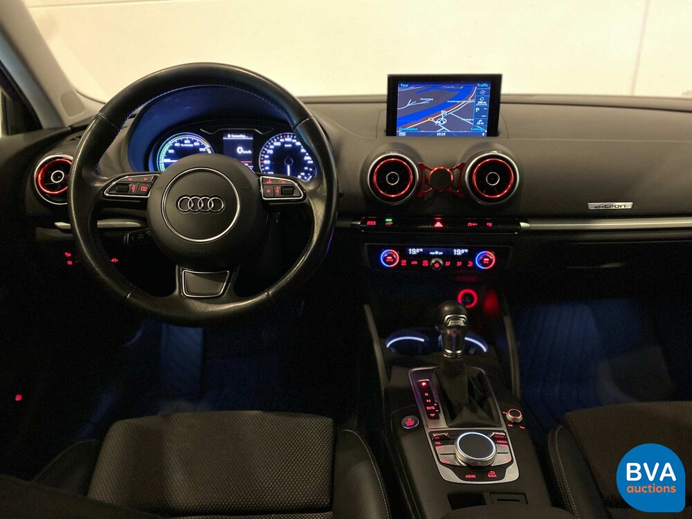 Audi A3 E-tron Sportback 1.4 PHEV Attraction Pro Line plus 204hp 2015, GZ-893-D.