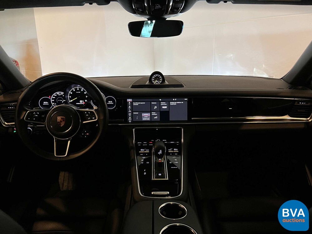 Porsche Panamera 4 Sport Turismo E-Hybrid SportChrono 462pk 2017 Plug-In Hybrid NW MODEL.