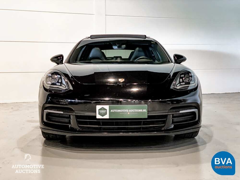 Porsche Panamera 4 Sport Turismo E-Hybrid SportChrono 462pk 2017 Plug-In Hybrid NW MODEL.