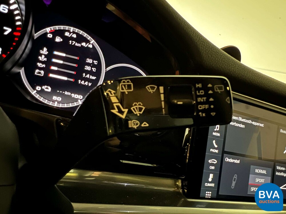 Porsche Panamera 4 Sport Turismo E-Hybrid SportChrono 462pk 2017 Plug-In Hybrid NW MODEL.