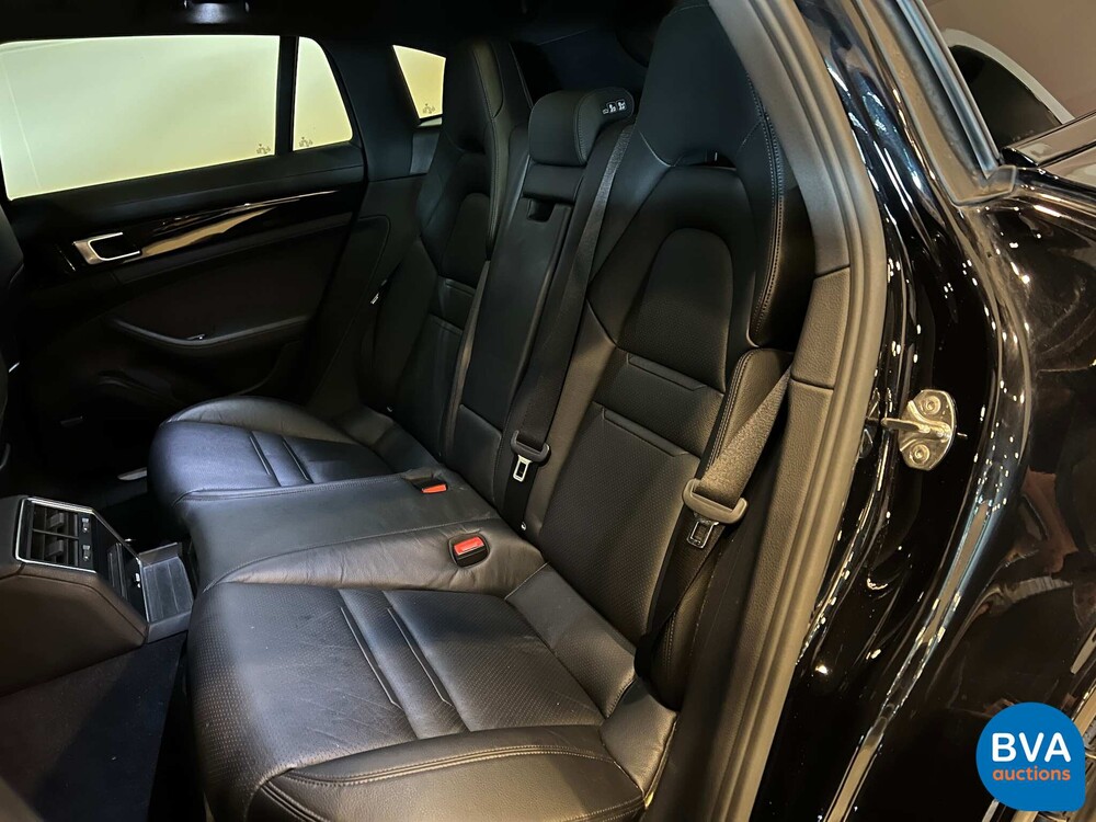 Porsche Panamera 4 Sport Turismo E-Hybrid SportChrono 462pk 2017 Plug-In Hybrid NW MODEL.