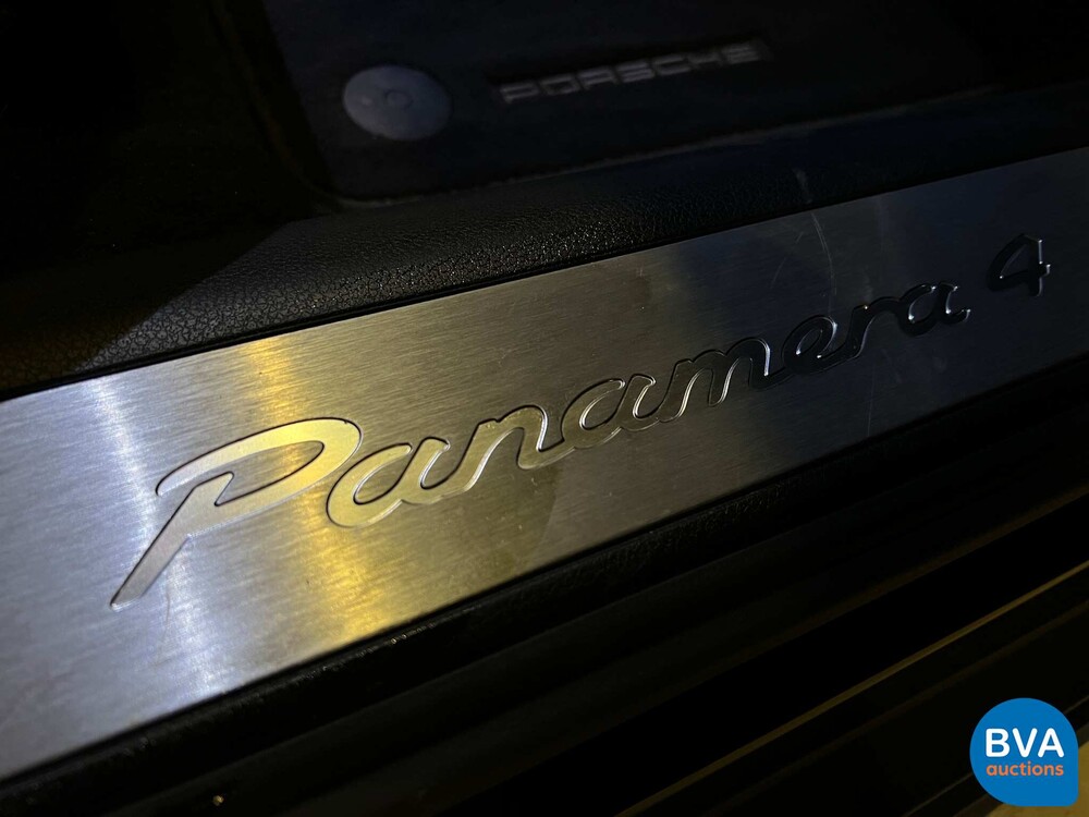 Porsche Panamera 4 Sport Turismo E-Hybrid SportChrono 462pk 2017 Plug-In Hybrid NW MODEL.