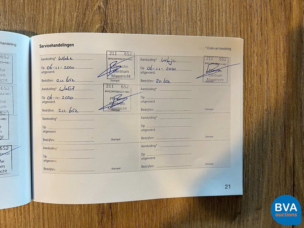 Porsche Panamera 4 Sport Turismo E-Hybrid SportChrono 462pk 2017 Plug-In Hybrid NW MODEL.