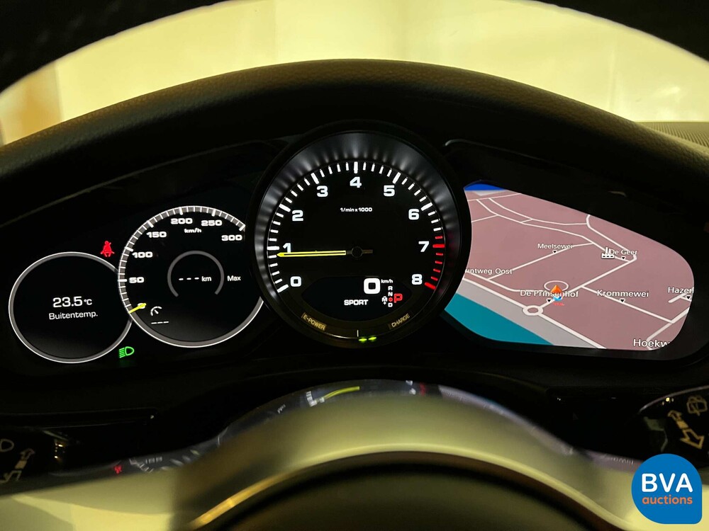 Porsche Panamera 4 Sport Turismo E-Hybrid SportChrono 462pk 2017 Plug-In Hybrid NW MODEL.