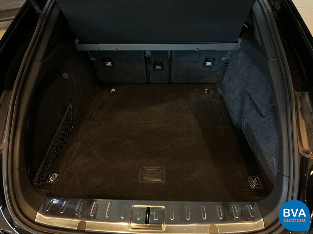 Porsche Panamera 4 Sport Turismo E-Hybrid SportChrono 462pk 2017 Plug-In Hybrid NW MODEL.