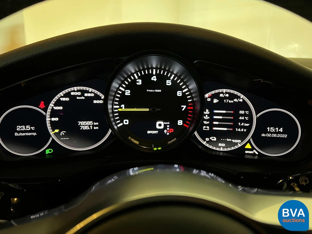 Porsche Panamera 4 Sport Turismo E-Hybrid SportChrono 462pk 2017 Plug-In Hybrid NW MODEL.