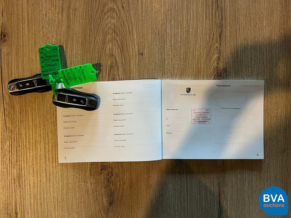 Porsche Panamera 4 Sport Turismo E-Hybrid SportChrono 462pk 2017 Plug-In Hybrid NW MODEL.