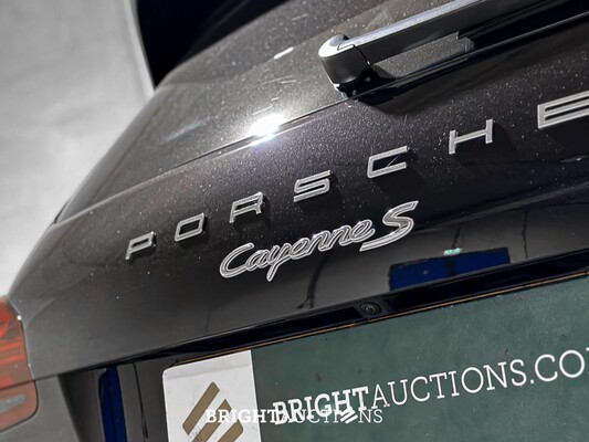 Porsche Cayenne S E-Hybrid 3.0 V6 416pk Sport-Chrono 2015 (Origineel-NL), HJ-798-D