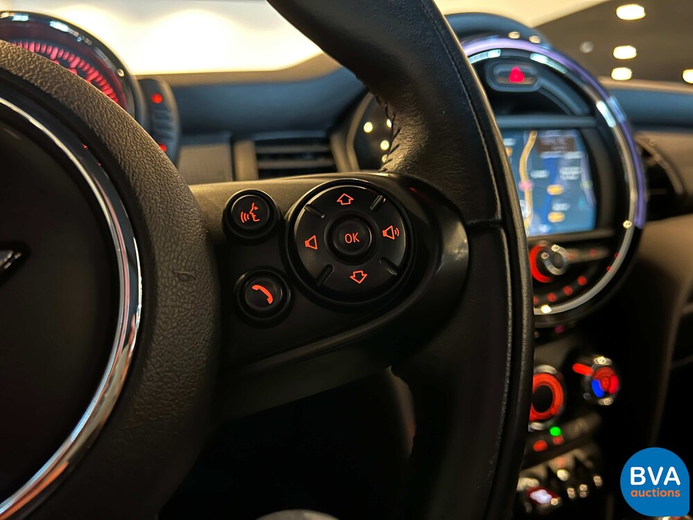 Mini Cooper 1.5 Chile Serious Business 136hp 2016, RG-118-Z.