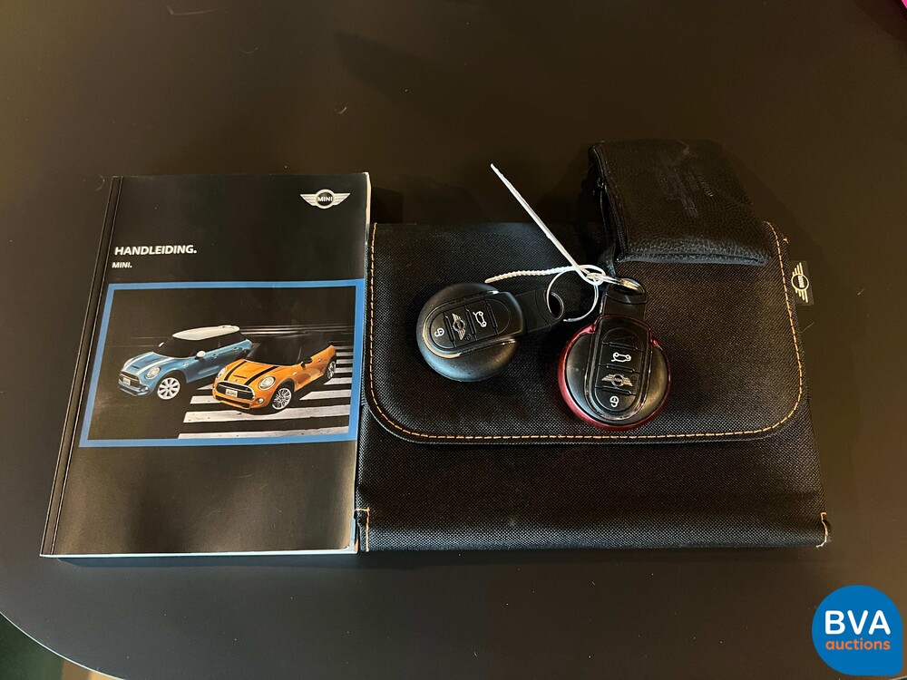 Mini Cooper 1.5 Chile Serious Business 136hp 2016, RG-118-Z.