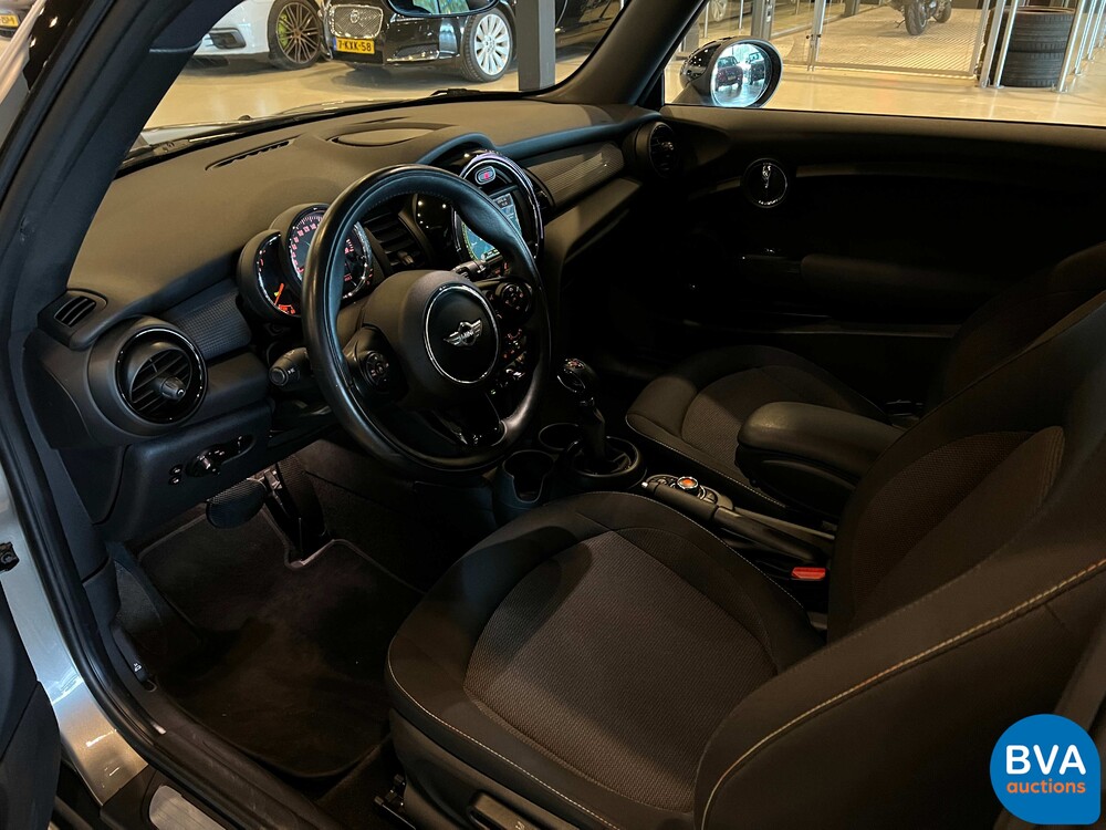 Mini Cooper 1.5 Chile Serious Business 136hp 2016, RG-118-Z.