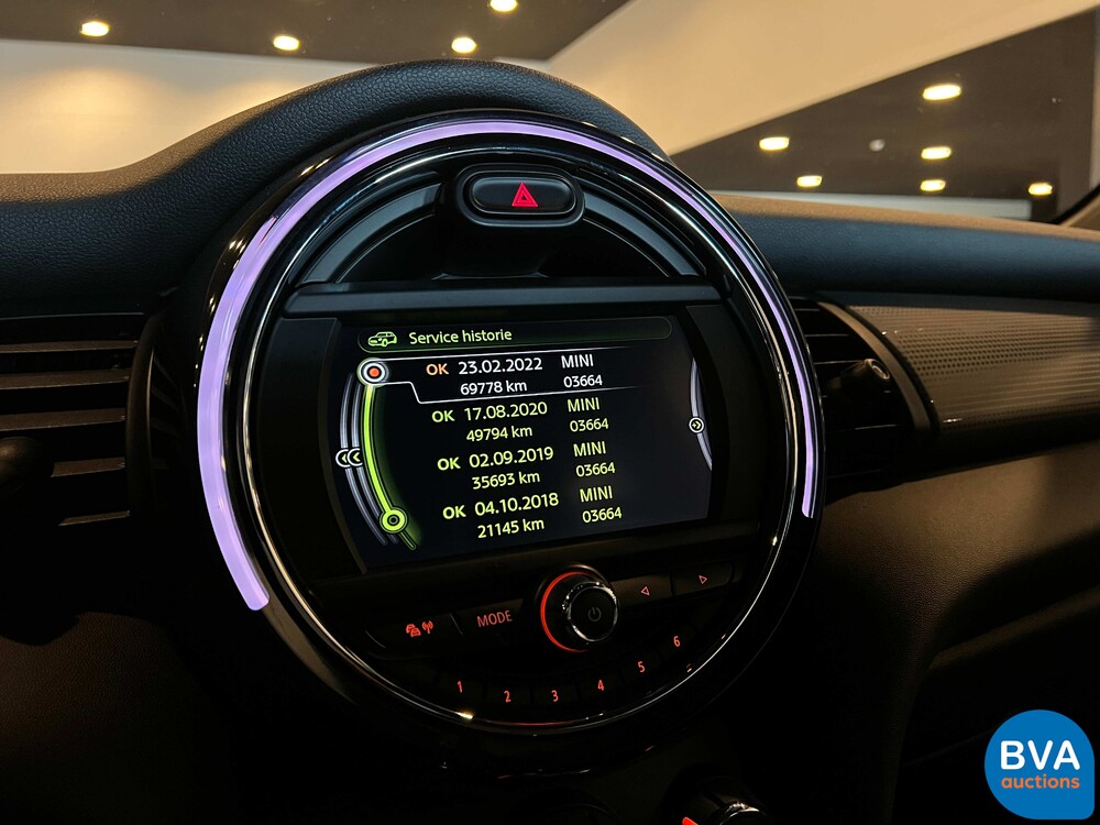 Mini Cooper 1.5 Chile Serious Business 136hp 2016, RG-118-Z.