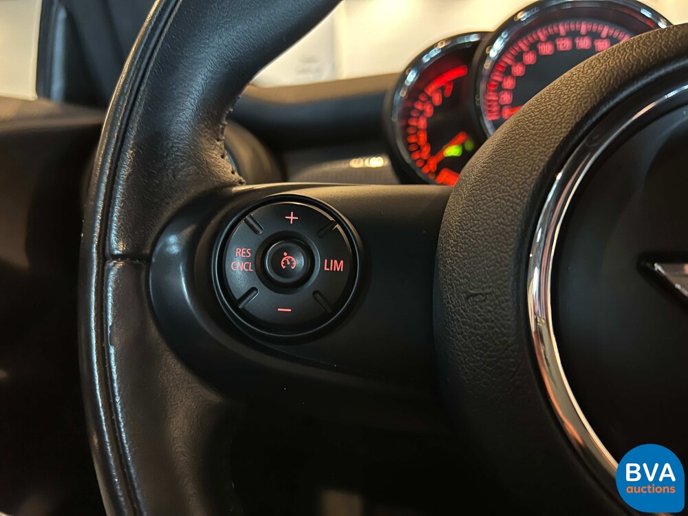 Mini Cooper 1.5 Chile Serious Business 136hp 2016, RG-118-Z.