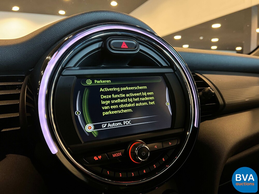 Mini Cooper 1.5 Chile Serious Business 136hp 2016, RG-118-Z.