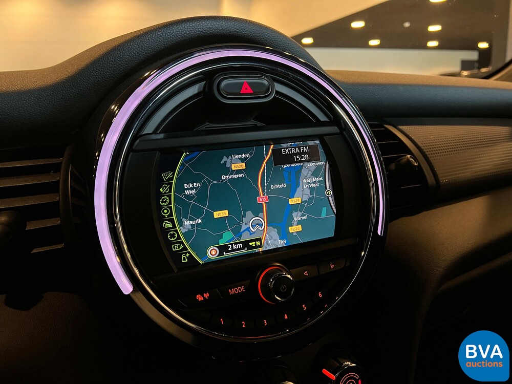 Mini Cooper 1.5 Chile Serious Business 136hp 2016, RG-118-Z.