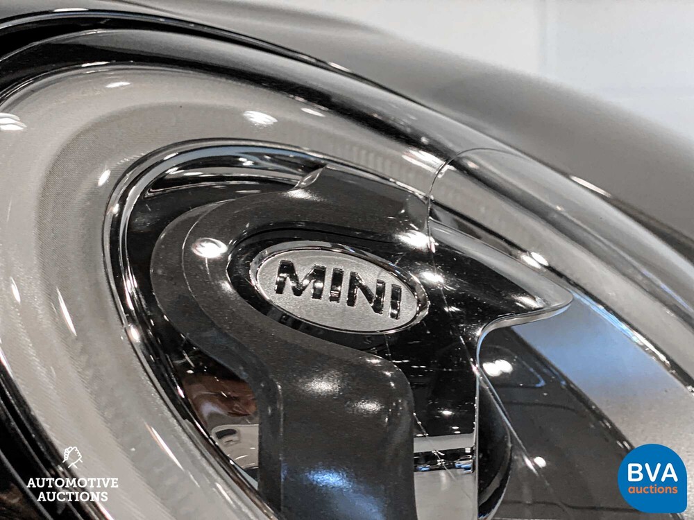 Mini Cooper 1.5 Chile Serious Business 136hp 2016, RG-118-Z.