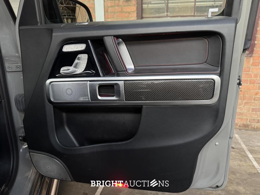 Mercedes-Benz G63 AMG 4.0 V8 585hp G-Class