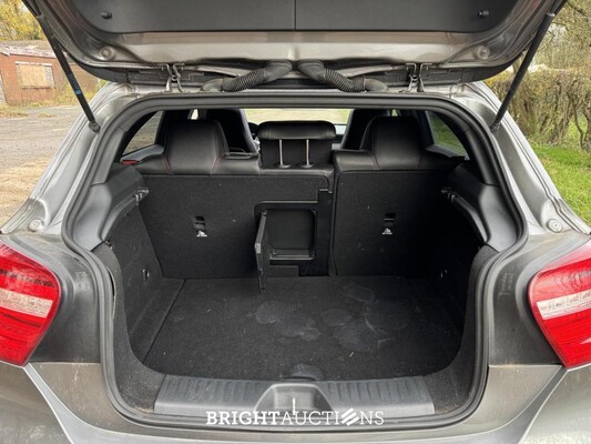 Mercedes-Benz A200 CDI Prestige AMG Line 136hp 2014 (Original-NL) A-Class, 5-TGD-38