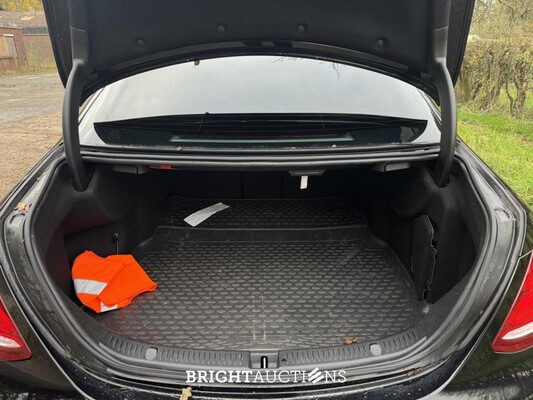 Mercedes-Benz E220d 4Matic Premium Plus 194pk 2018 E-klasse, S-997-LR