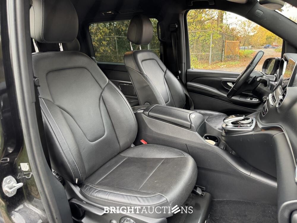 Mercedes-Benz V250d Extra Lang DC Avantgarde Edition 190pk 2019 (Origineel-NL & 1e Eigenaar) V-klasse, V-292-ZS