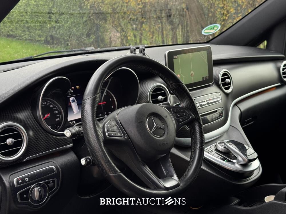 Mercedes-Benz V250d Extra Lang DC Avantgarde Edition 190pk 2019 (Origineel-NL & 1e Eigenaar) V-klasse, V-292-ZS