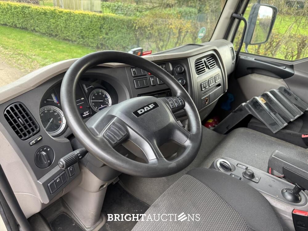 DAF LF 180 FA 184hp 2017 Truck (Original-NL + 1st Owner), 90-BKF-9