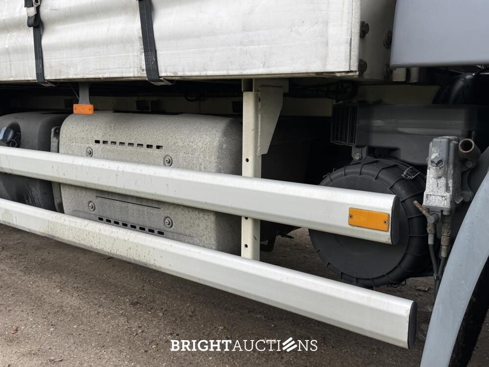 DAF LF 180 FA 184hp 2017 Truck (Original-NL + 1st Owner), 90-BKF-9