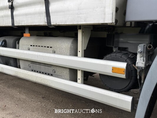 DAF LF 180 FA 184hp 2017 Truck (Original-NL + 1st Owner), 90-BKF-9