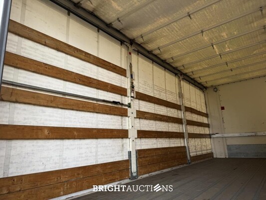 DAF LF 180 FA 184hp 2017 Truck (Original-NL + 1st Owner), 90-BKF-9