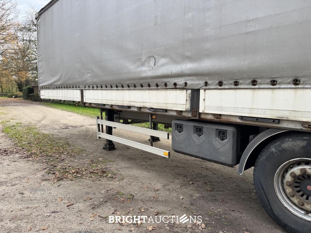 Kaessbohrer MAXIMA Semi-trailer 2011, OL-01-NX
