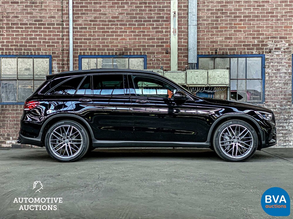 2021 Mercedes-Benz GLC43 AMG 4Matic 390PS.