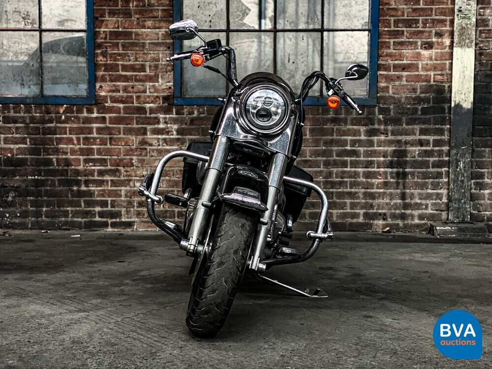 2004 Harley Davidson Road King FLHRS Cruiser 63 PS.